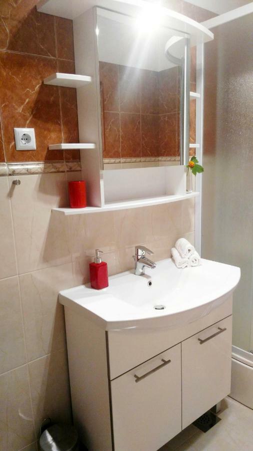Apartment Pixel Трогир Екстериор снимка